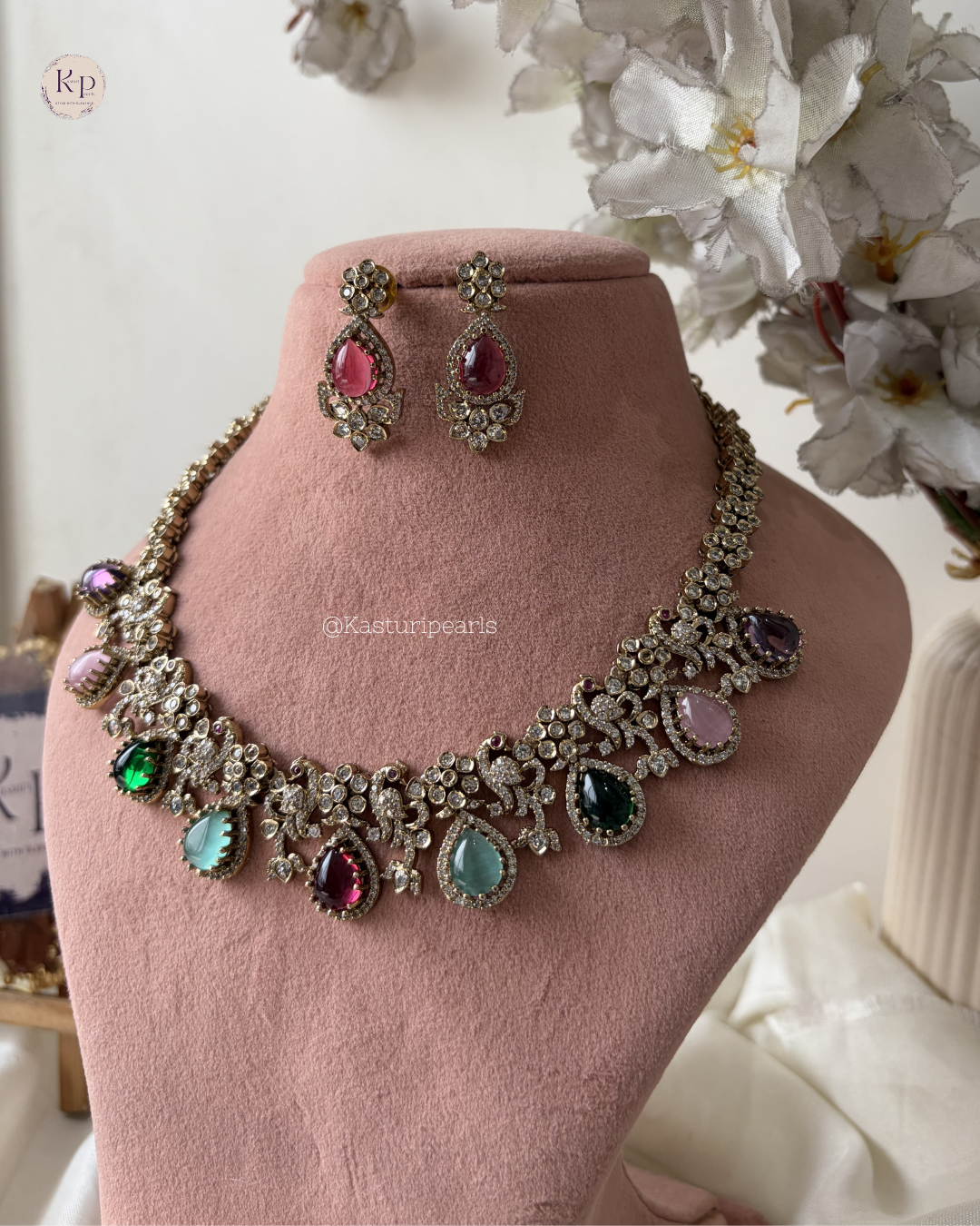 Shirley Victorian Polish Neckset