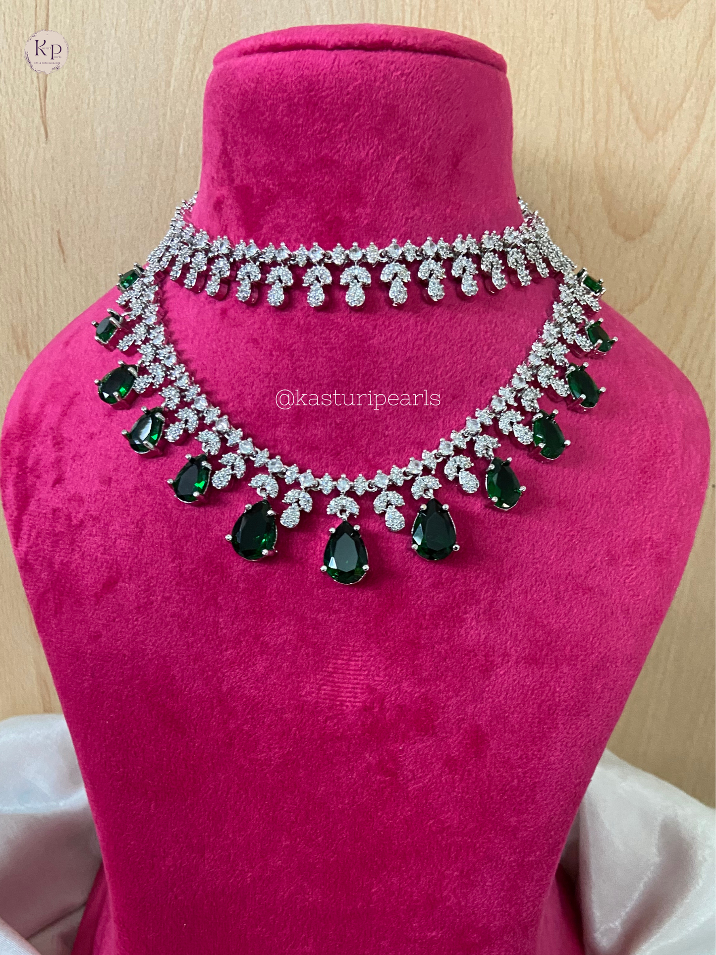 Tara American diamond Neckset