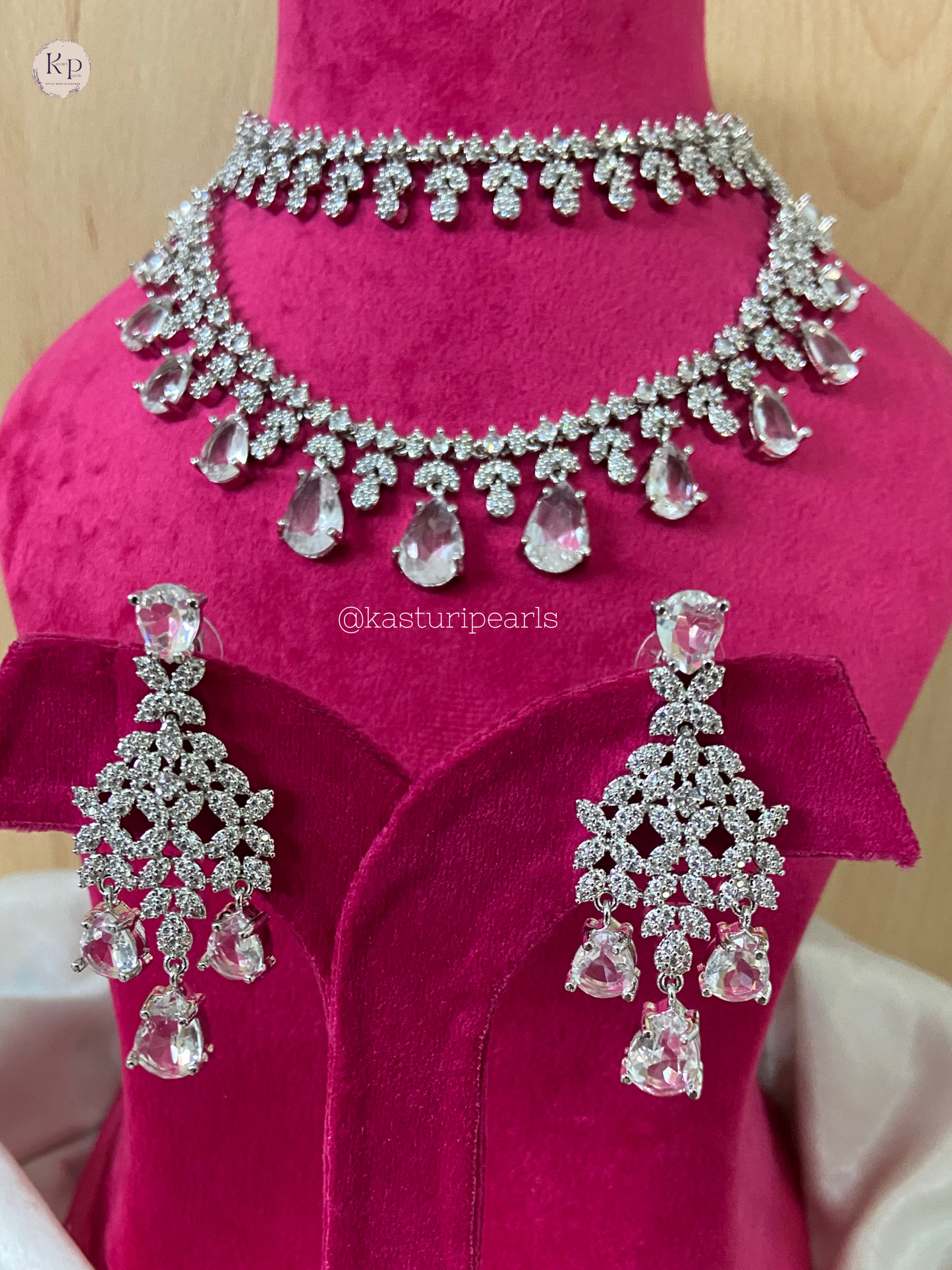 Tara American Diamond Necklace set