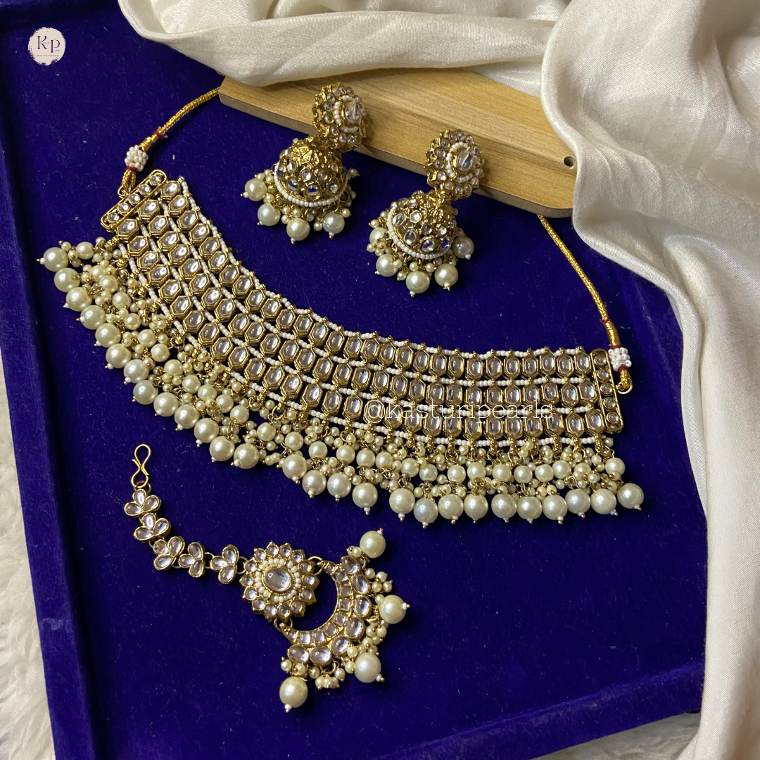 Vamika Kundan choker set