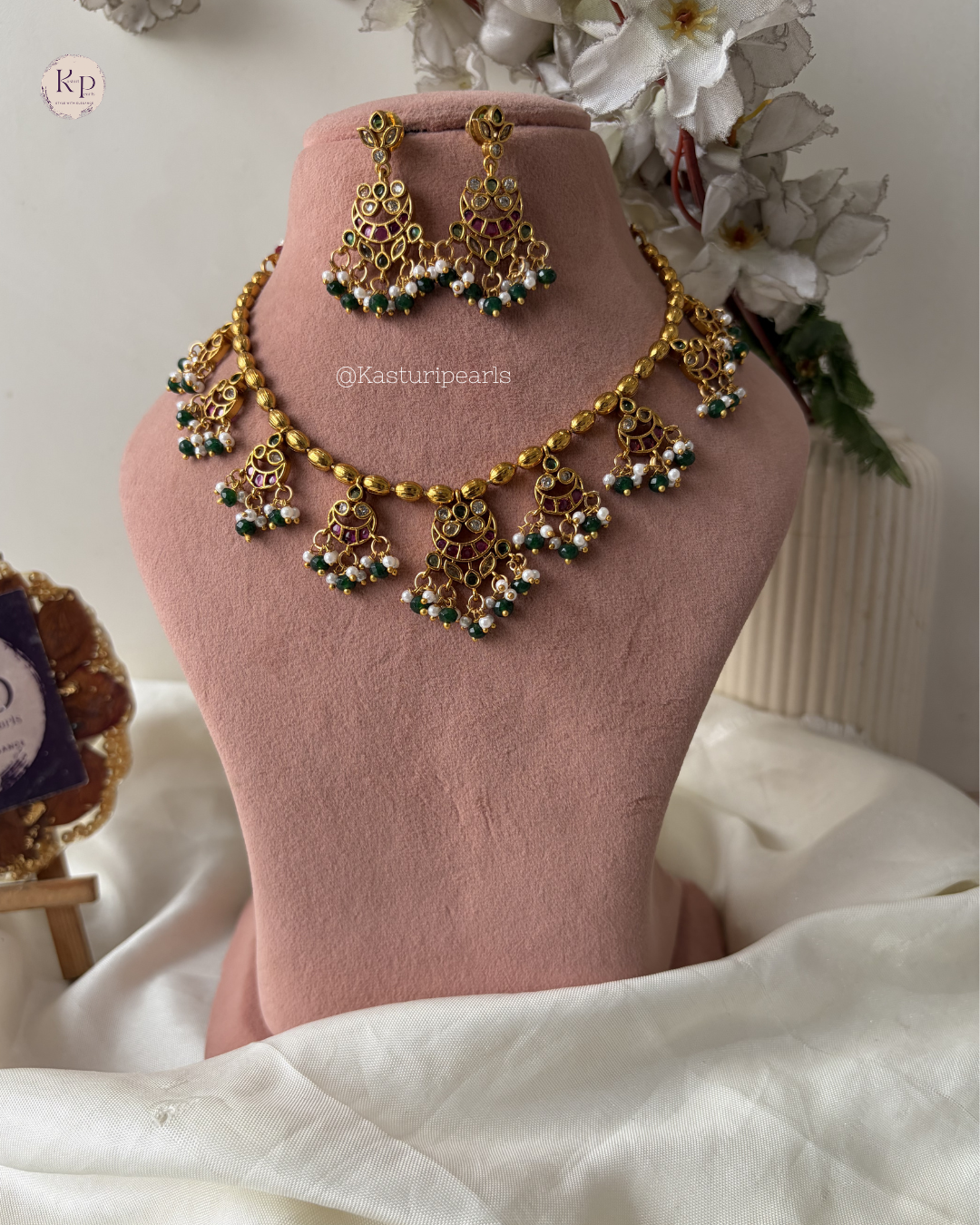 Zoya Temple Neckset